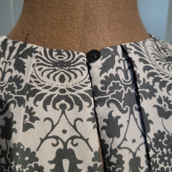 Cute Sleeveless blouse - Picture 3 of 6